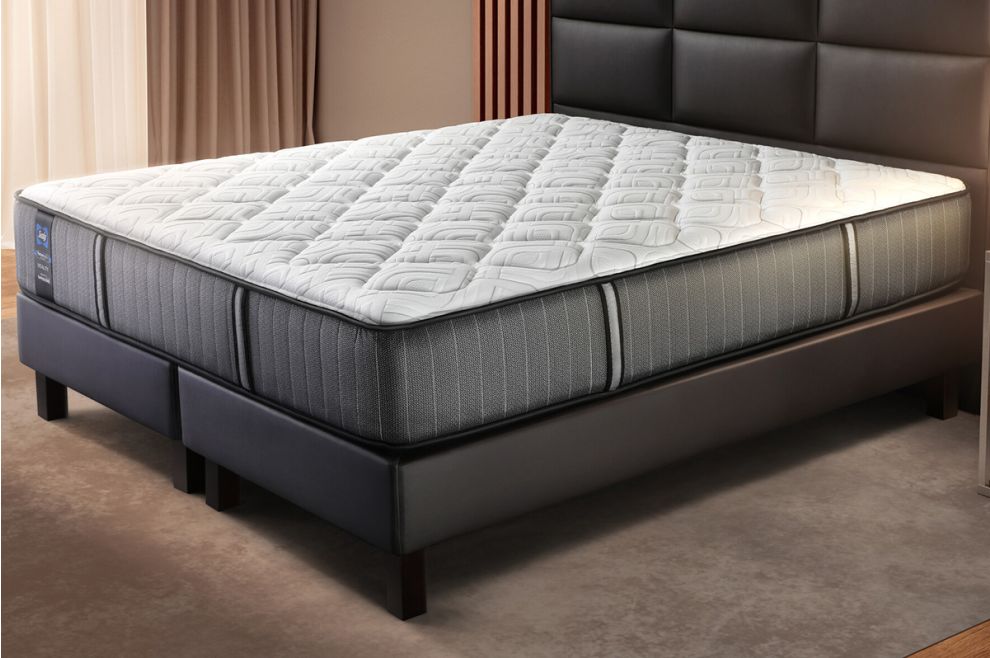 Swissôtel bed